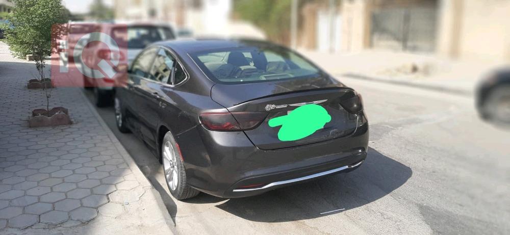 كرايسلر 200